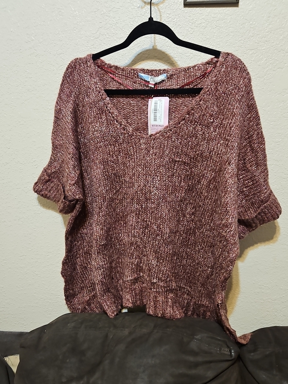Cecico Rose Marled V-Neck Short Sleeve Sweater